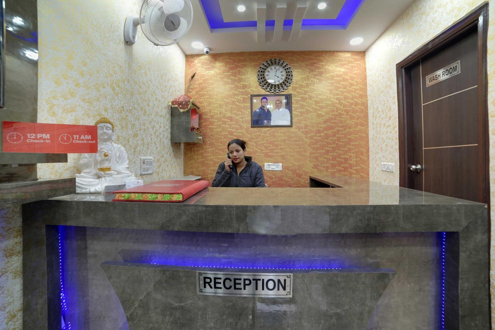 Hotel O Kanak Palace New Delhi Exterior photo