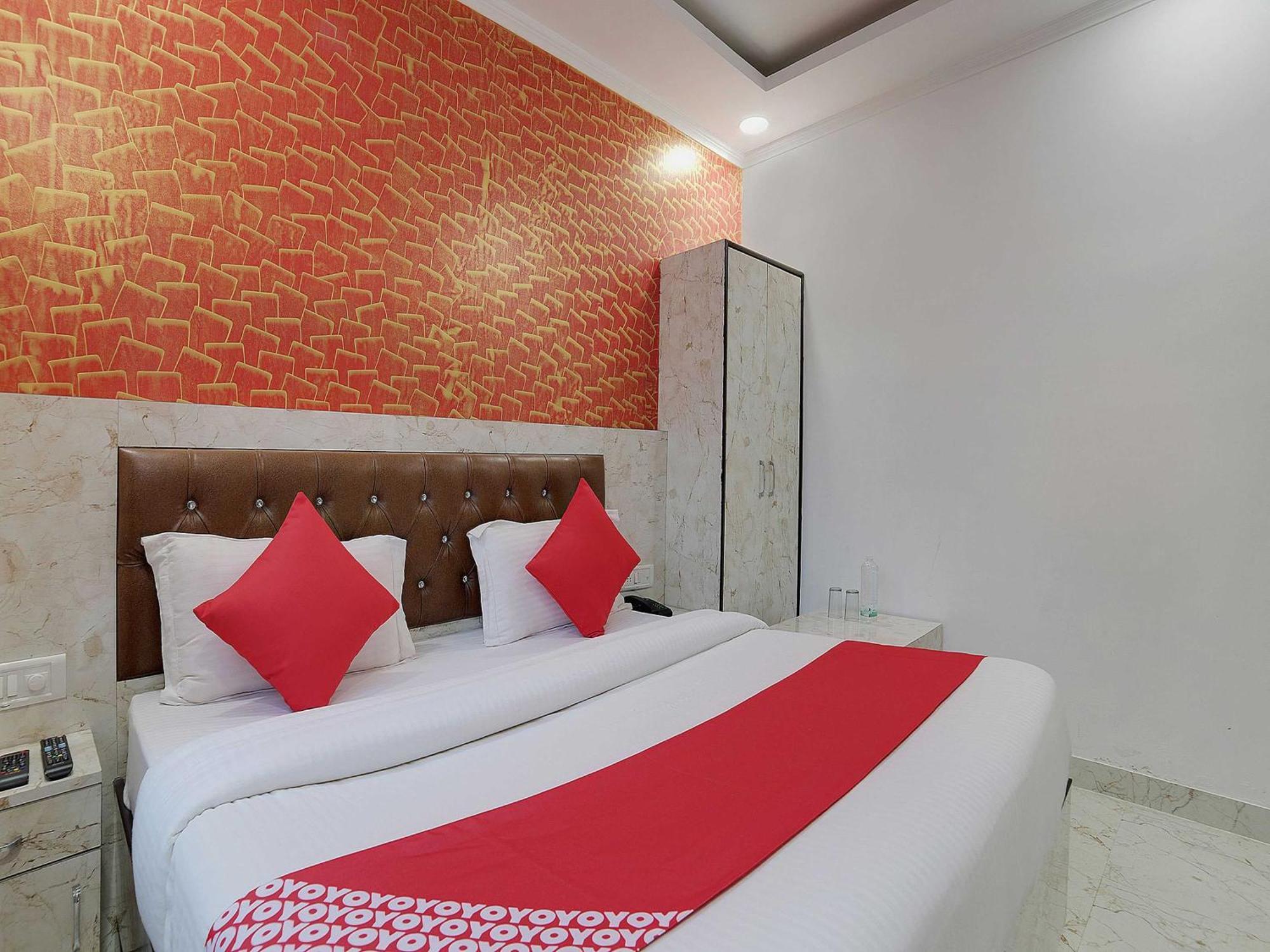 Hotel O Kanak Palace New Delhi Exterior photo