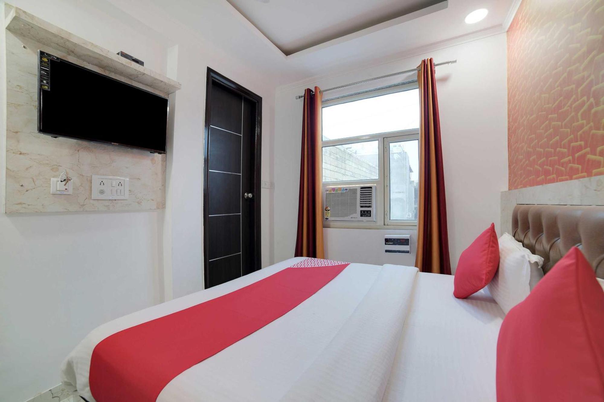 Hotel O Kanak Palace New Delhi Exterior photo