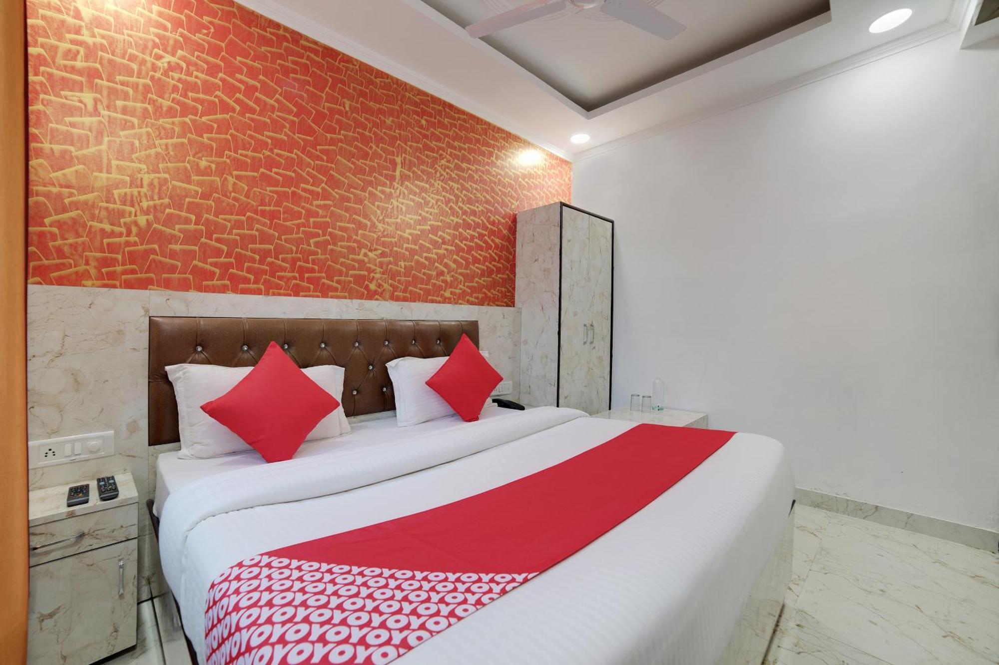 Hotel O Kanak Palace New Delhi Exterior photo